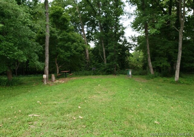 Listing photo 3 for Anne Dr # 1781 & # 1808, Edwards MO 65326