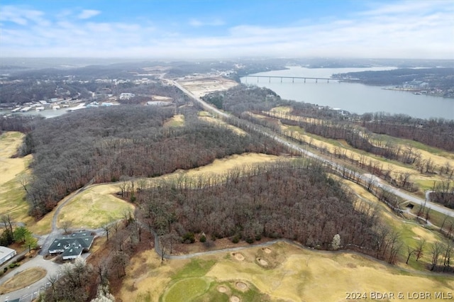 Listing photo 3 for 32AC Horseshoe Bend Pkwy, Lake Ozark MO 65049