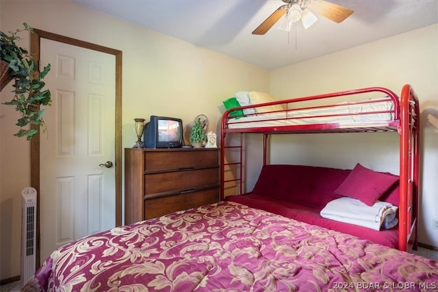 bedroom featuring carpet and ceiling fan