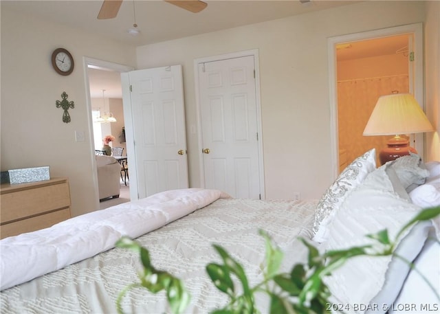 bedroom featuring ceiling fan