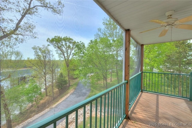 balcony featuring ceiling fan
