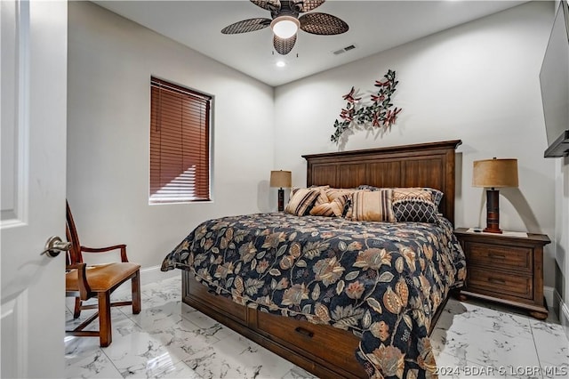 bedroom with ceiling fan