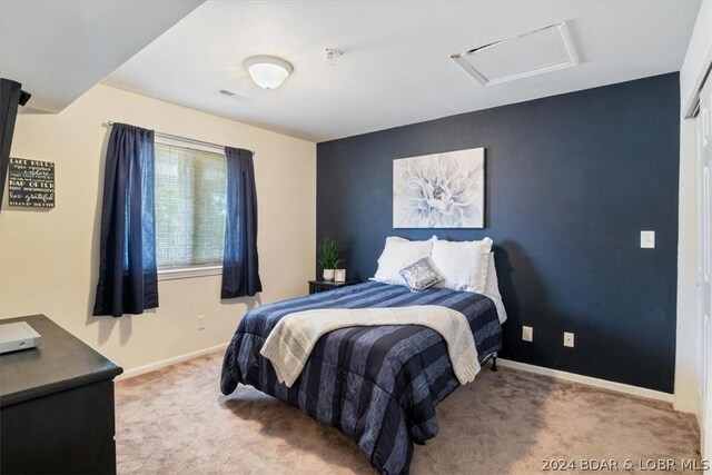 bedroom featuring carpet flooring