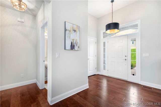 30 Southern Pine Ln, Four Seasons, MO 65049 - entryway featuring wood-type flooring and a towering ceiling