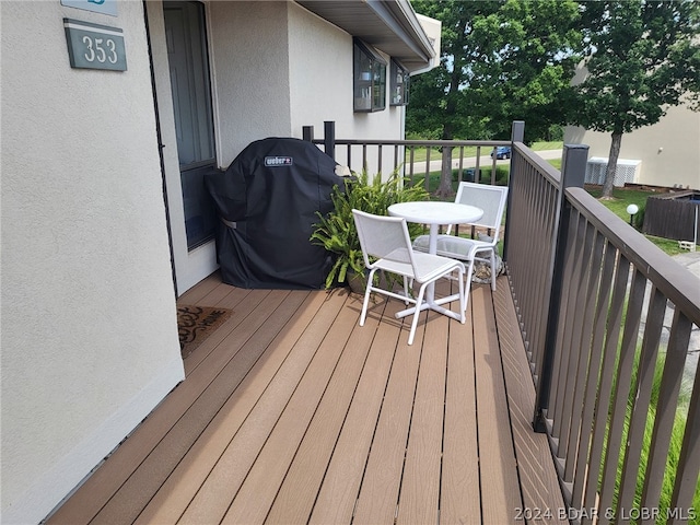 deck with grilling area