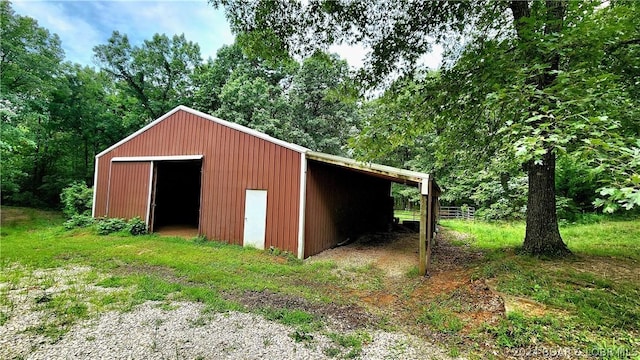 view of outdoor structure