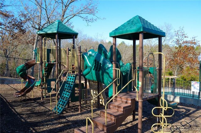 LOT1015 Nassau Dr, Four Seasons, MO 65049