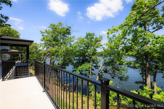 17023 Seminole Dr W, Rocky Mount, MO 65072 - balcony featuring a water view
