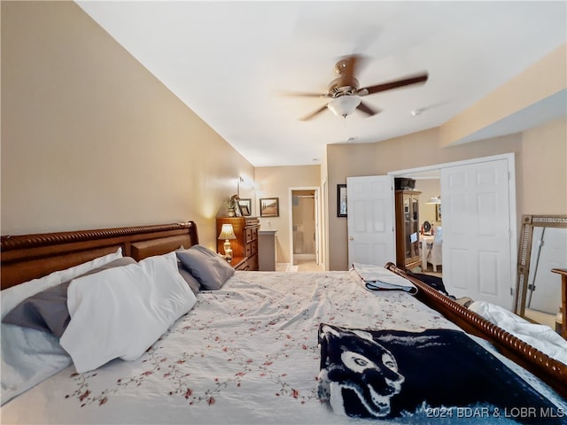 bedroom with ceiling fan