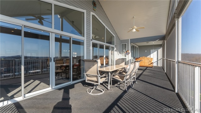 balcony featuring ceiling fan