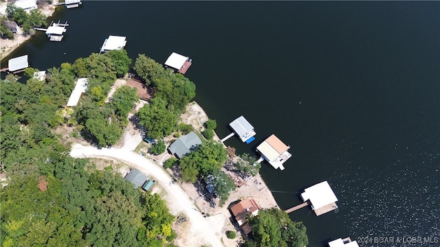 Klehr Kove Cir, Sunrise Beach, MO 65079