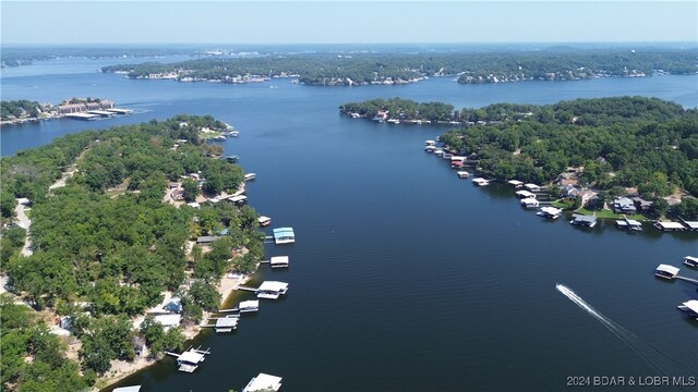 Klehr Kove Cir, Sunrise Beach, MO 65079