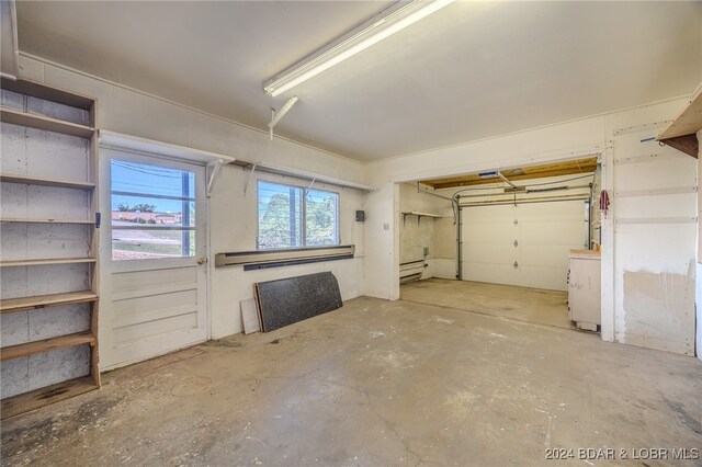 garage with washer / dryer