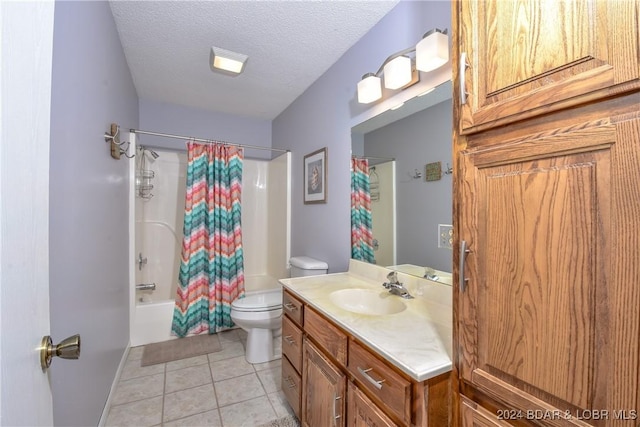 803 Winn Rd Unit 7E, Osage Beach, MO 65065 - bathroom featuring vanity, shower / tub combo, tile patterned floors, and a textured ceiling