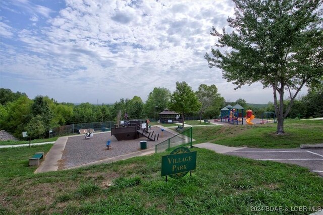 TBD Albany Dr, Four Seasons, MO 65049
