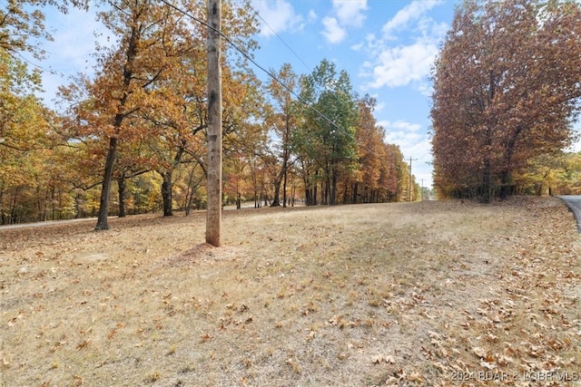 Listing photo 2 for TBD Glenwood Dr, Sunrise Beach MO 65079