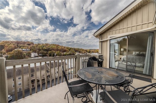 balcony featuring area for grilling