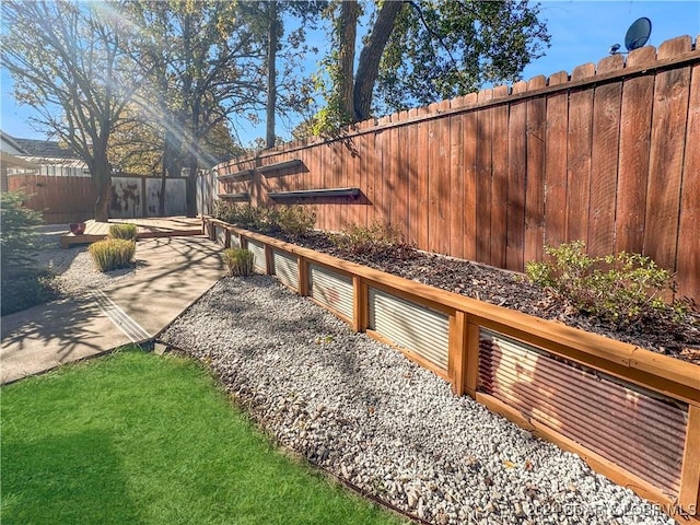 exterior space featuring fence