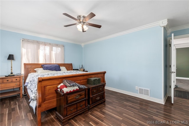 bedroom featuring crown molding, dark hardwood / wood-style floors, and ceiling fan