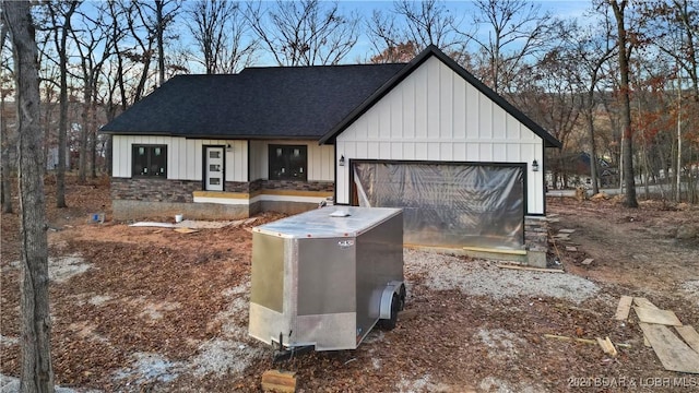 view of front of home featuring a garage