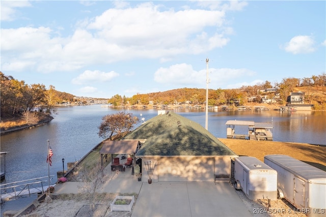 dock area featuring a water view