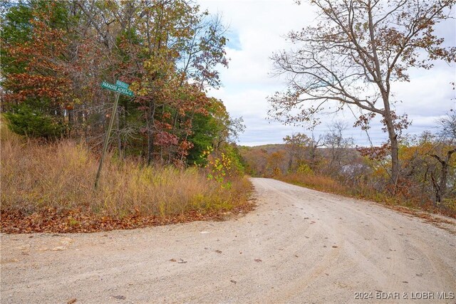 Emerald Hills Dr, Edwards, MO 65326