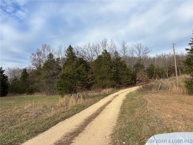 Listing photo 3 for 9.84ACRES Boulder Dr, Versailles MO 65084