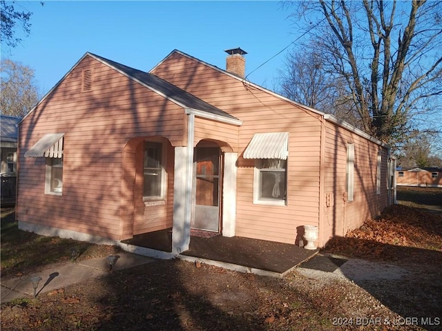 view of front of house