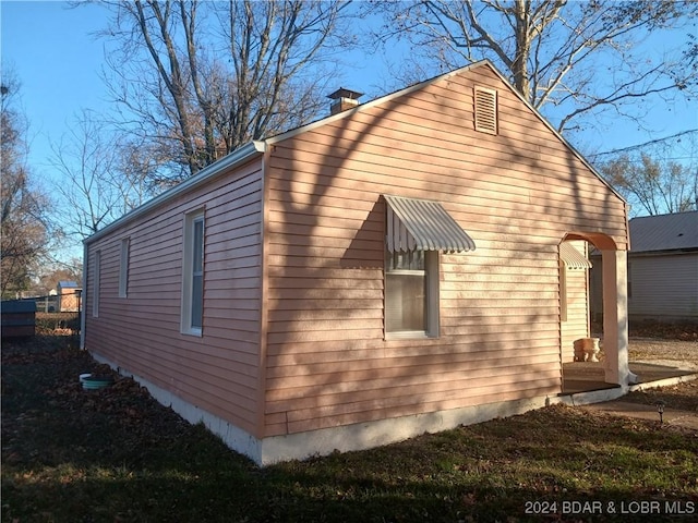 view of property exterior