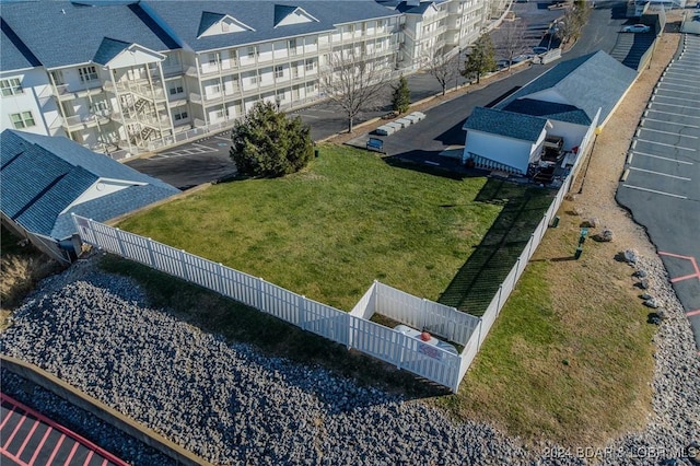 drone / aerial view of apartment complex