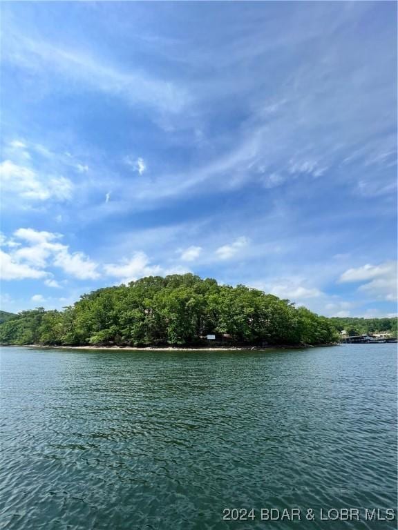 Listing photo 3 for LOT14 Redbud Ln, Lake Ozark MO 65049