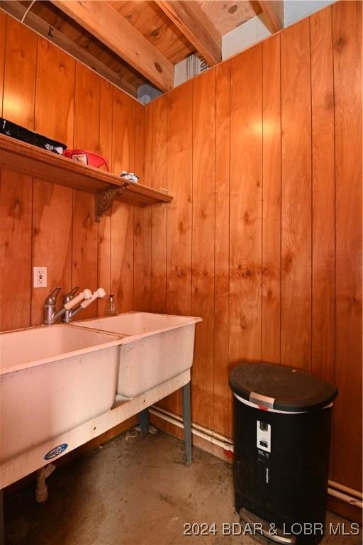 26 Gap Rd, Tunas, MO 65764 - relaxing sauna with concrete flooring and wooden walls