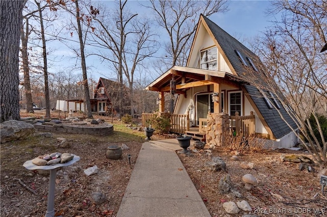 view of front of house with covered porch