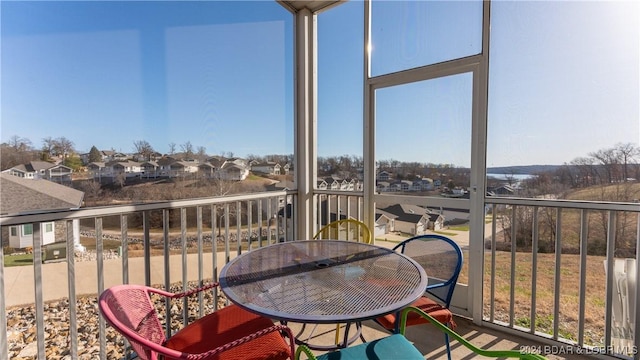 view of sunroom / solarium