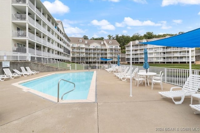 4800 Eagleview Dr Unit 241A, Osage Beach, MO 65065 - community pool featuring a patio