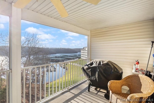 4800 Eagleview Dr Unit 241A, Osage Beach, MO 65065 - balcony with ceiling fan and a grill
