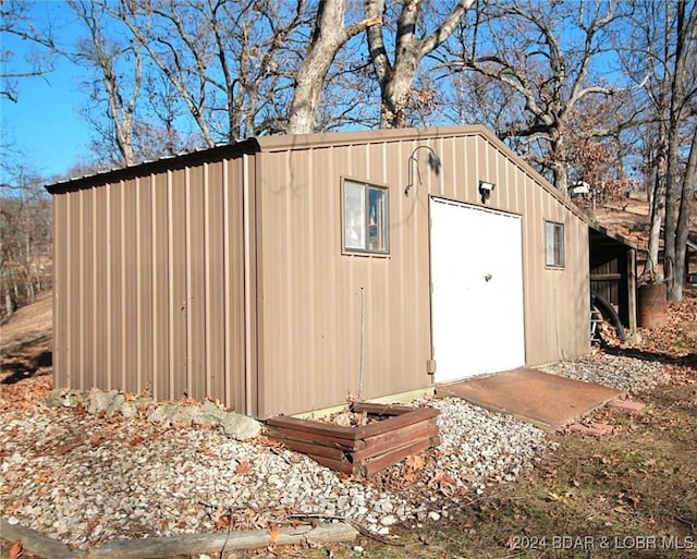 view of outdoor structure