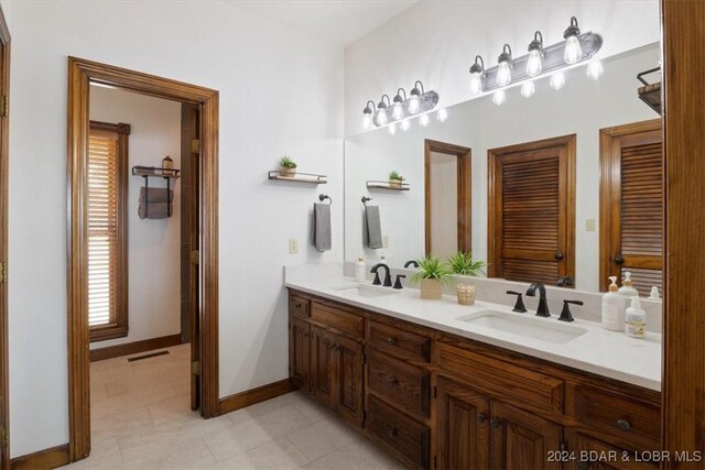 bathroom with vanity