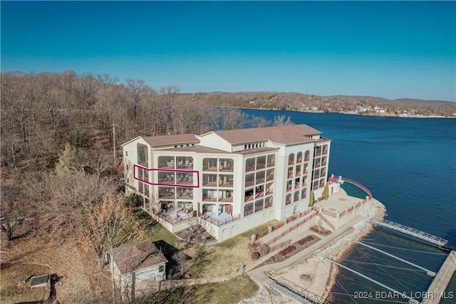 bird's eye view featuring a water view