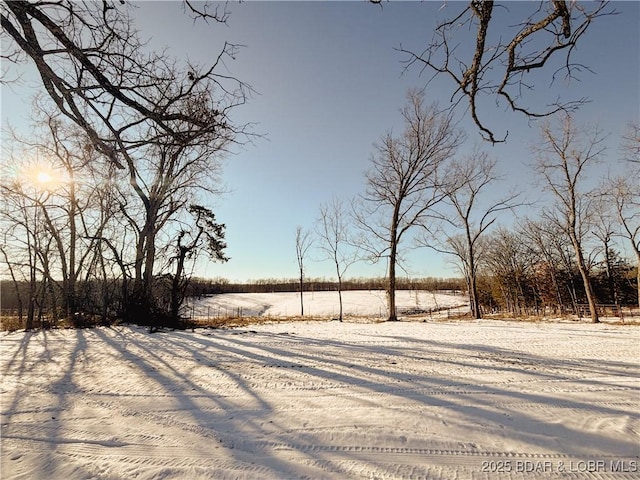 Listing photo 3 for TRACT8 Old Tuscumbia Rd, Eldon MO 65026