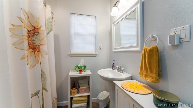 bathroom featuring sink