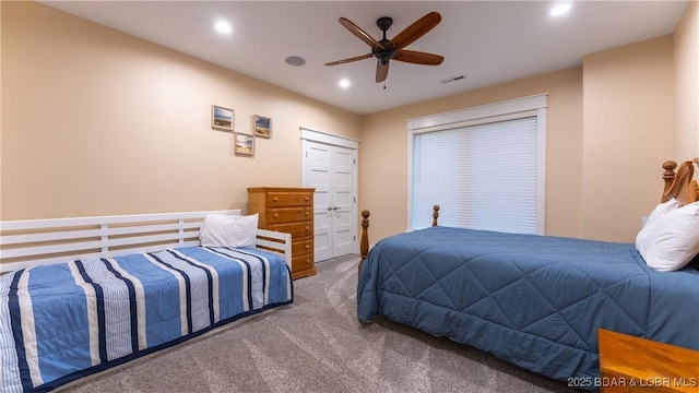 bedroom featuring carpet and ceiling fan