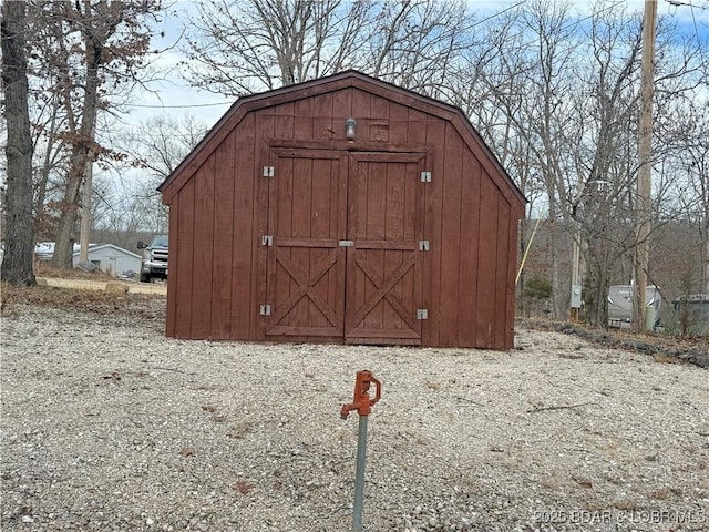 view of outbuilding