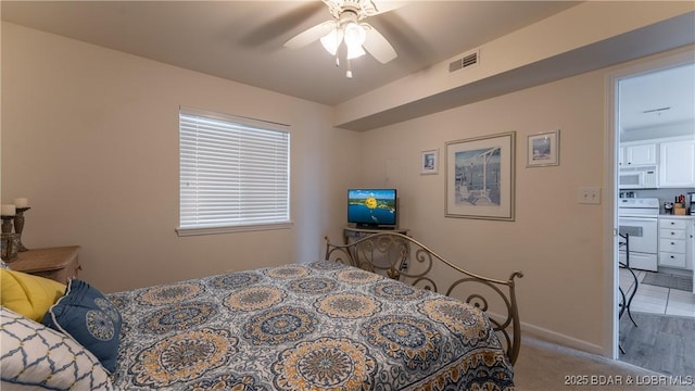 bedroom featuring carpet floors and ceiling fan