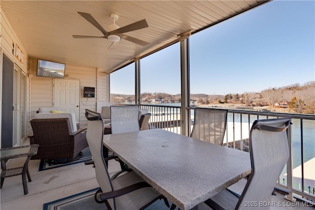 balcony with ceiling fan