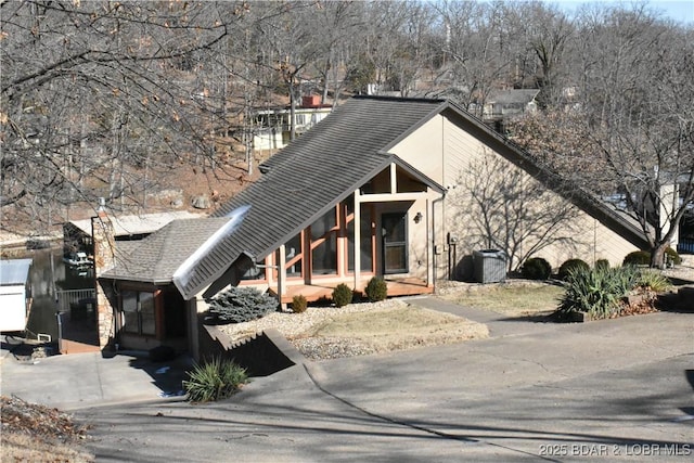 view of front of property with a porch