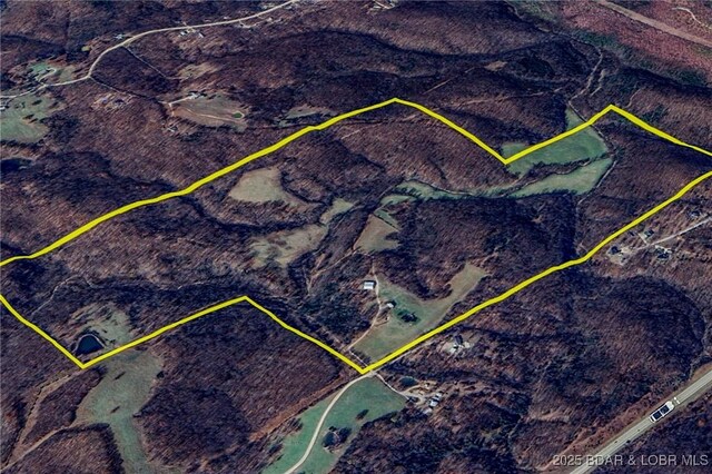 1389 Crater Hill Rd, Camdenton, MO 65020