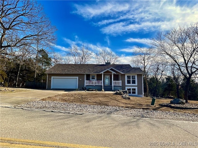 view of front of house featuring a garage