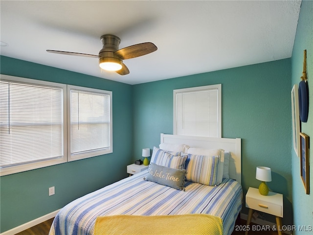 bedroom with ceiling fan