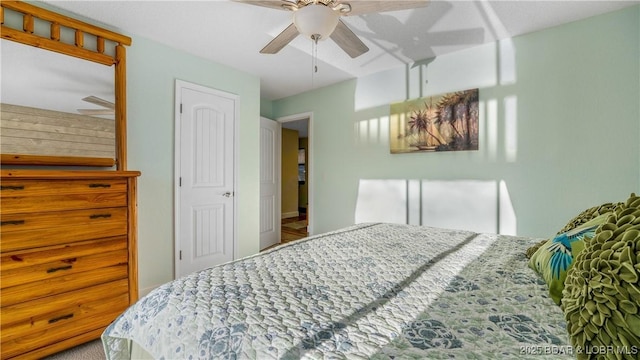 bedroom featuring ceiling fan